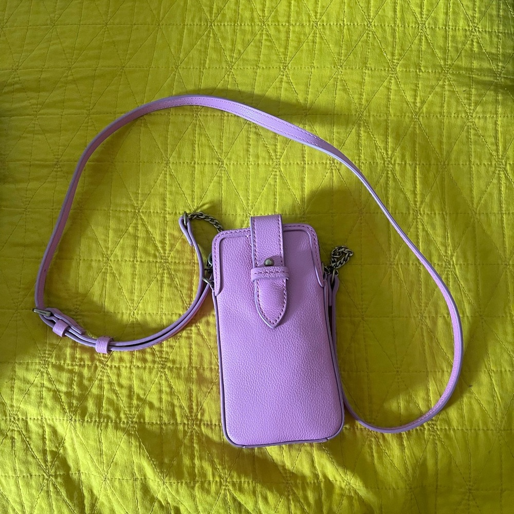 Fossil phone crossbody bag.
